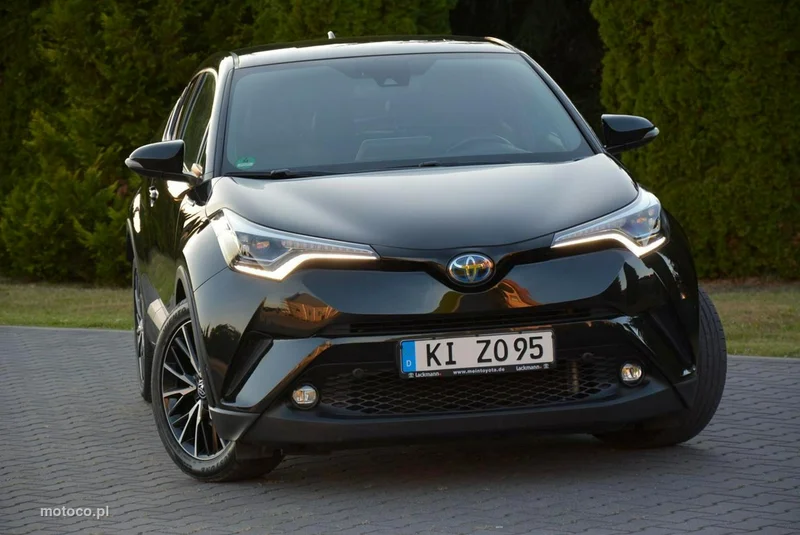 Toyota C-HR AX10 8