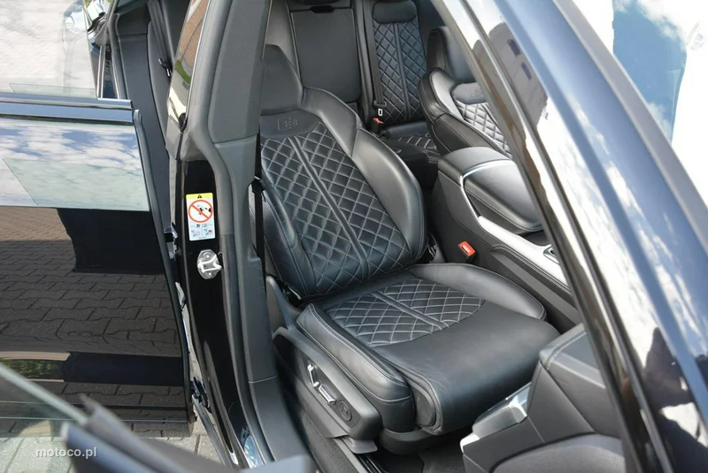 Audi SQ8 14