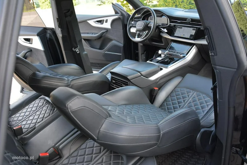 Audi SQ8 15
