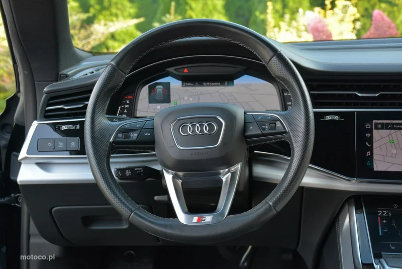 Audi SQ8 20