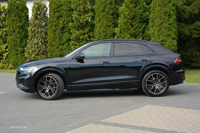 Audi SQ8 4
