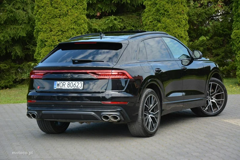 Audi SQ8 10
