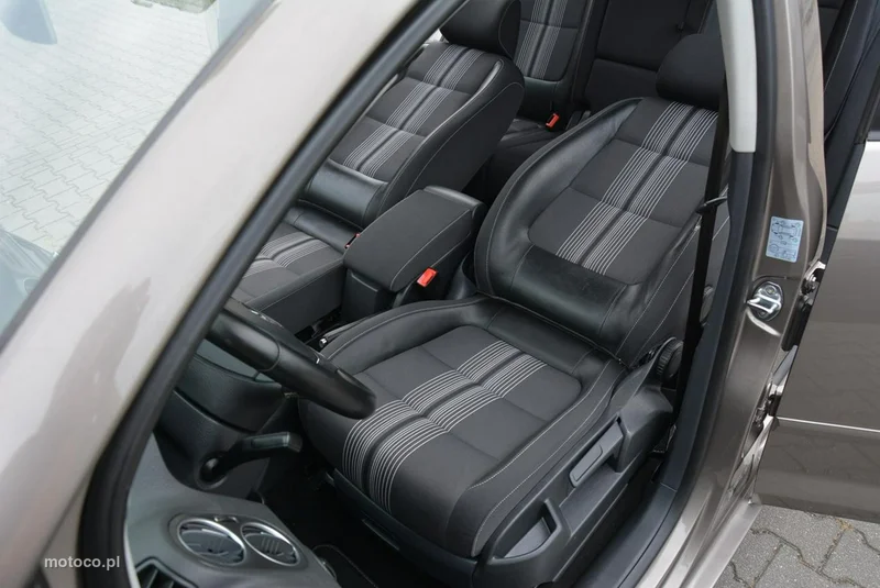 Volkswagen Golf Plus VI 21