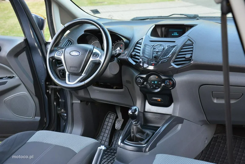 Ford EcoSport 18