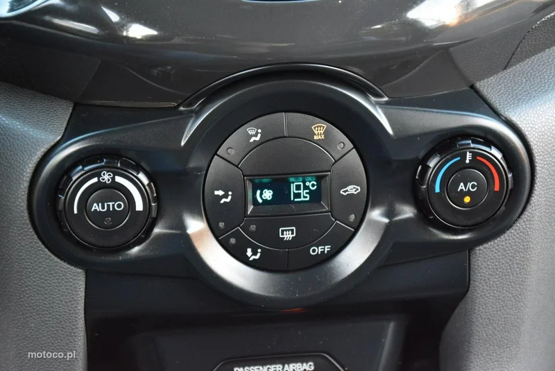 Ford EcoSport 26
