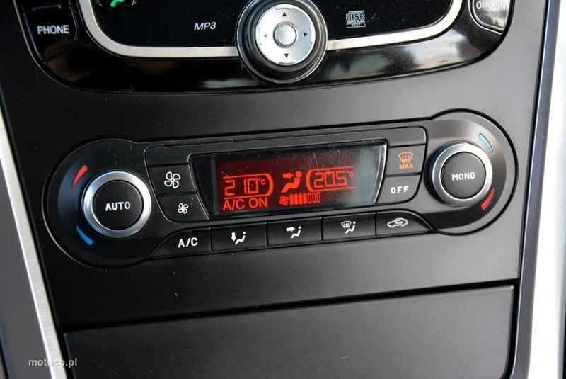 Ford Mondeo IV 27