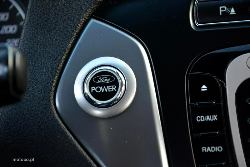Ford Mondeo IV 31