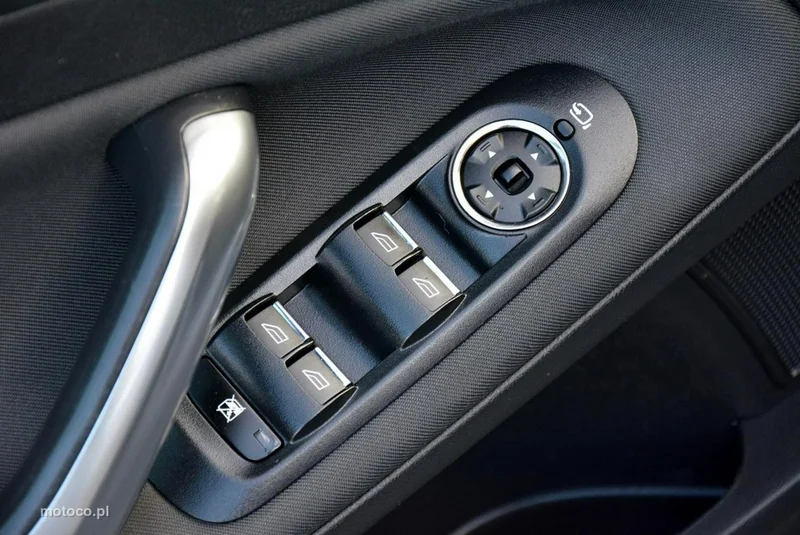 Ford Mondeo IV 32
