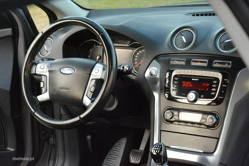 Ford Mondeo IV 18