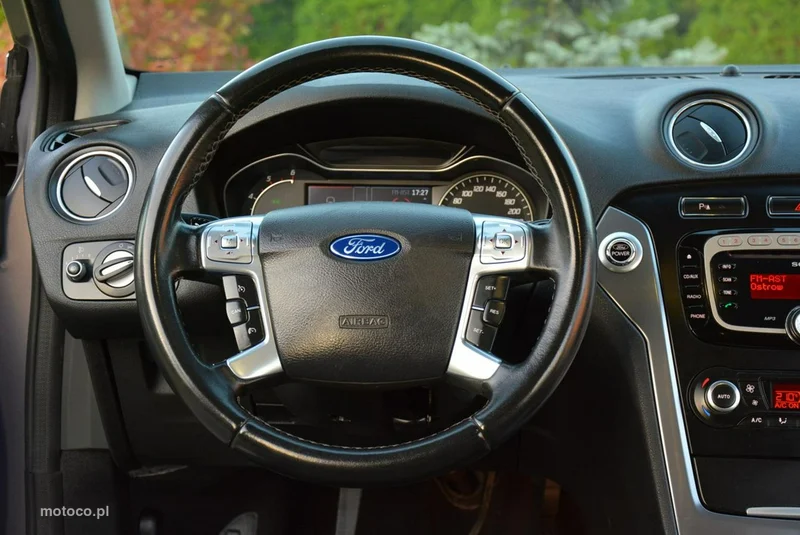 Ford Mondeo IV 23