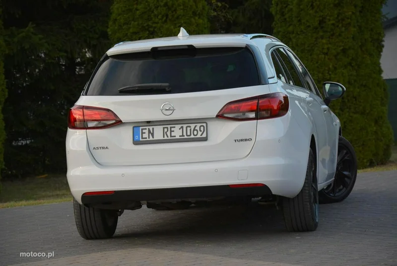 Opel Astra K 12