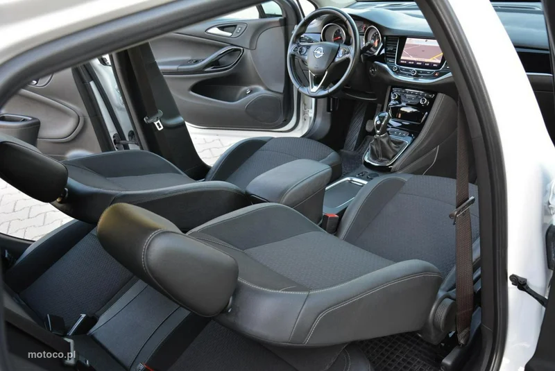 Opel Astra K 15