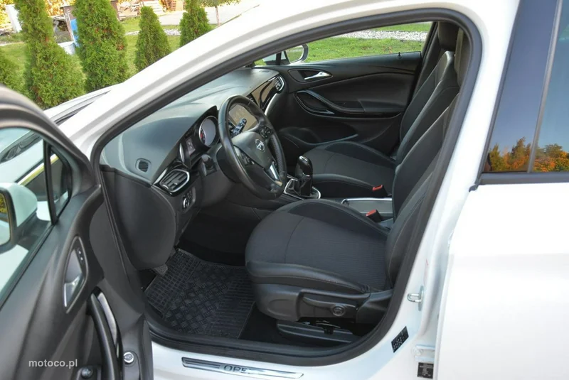 Opel Astra K 18