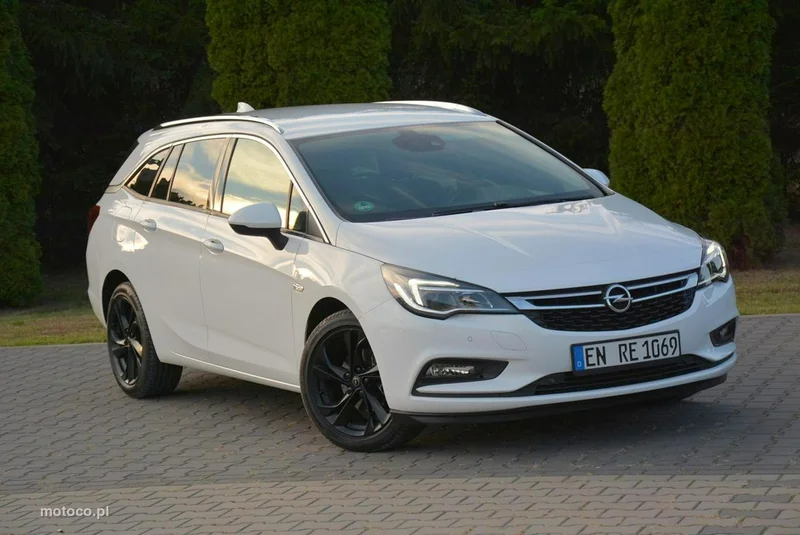 Opel Astra K 9