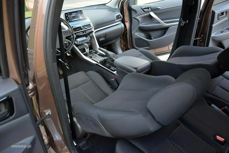 Mitsubishi Eclipse Cross 23