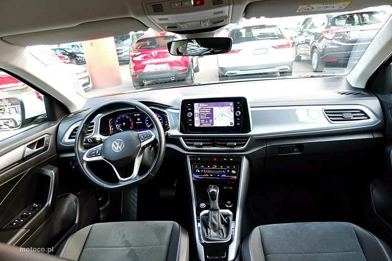 Volkswagen T-Roc A1 12