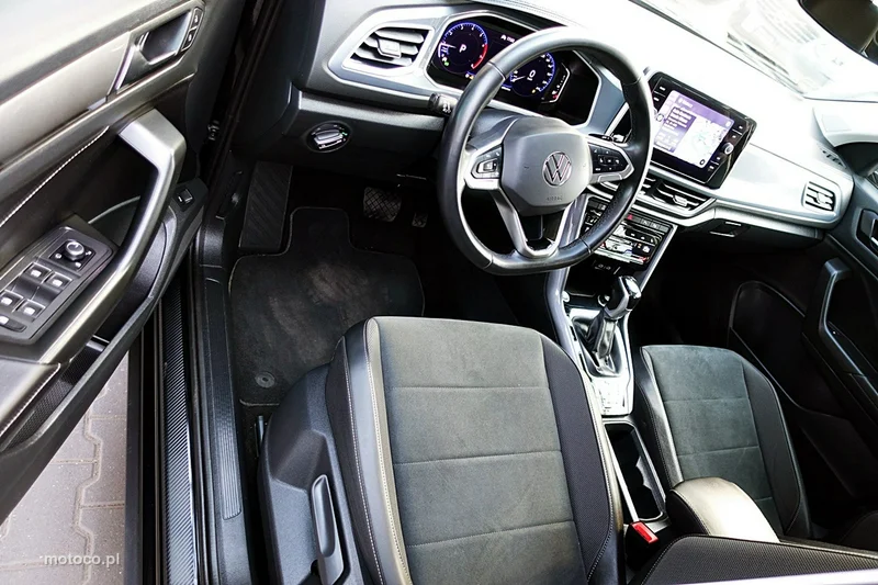 Volkswagen T-Roc A1 15