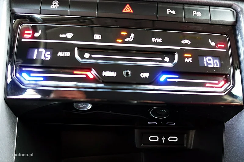 Volkswagen T-Roc A1 18