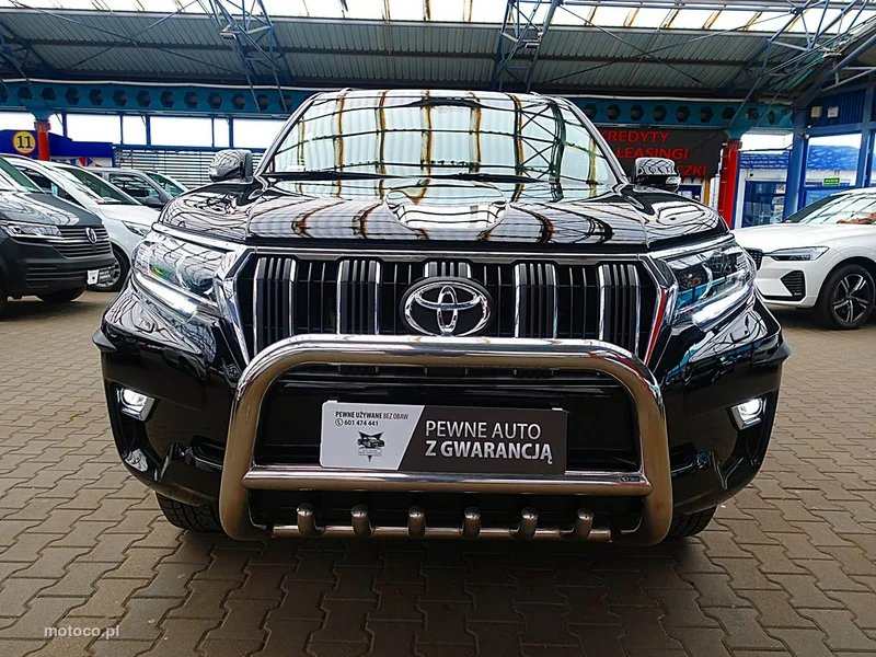 Toyota Land Cruiser J200 3
