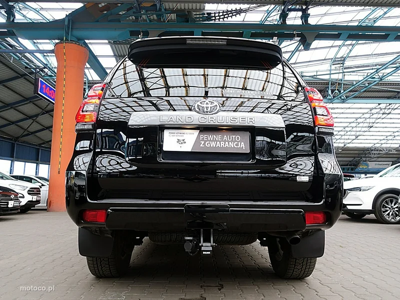 Toyota Land Cruiser J200 57