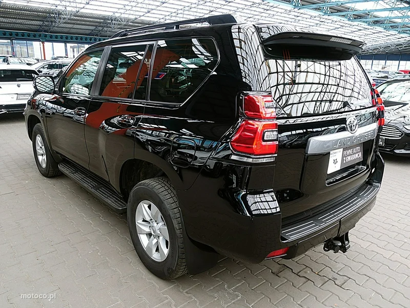 Toyota Land Cruiser J200 63