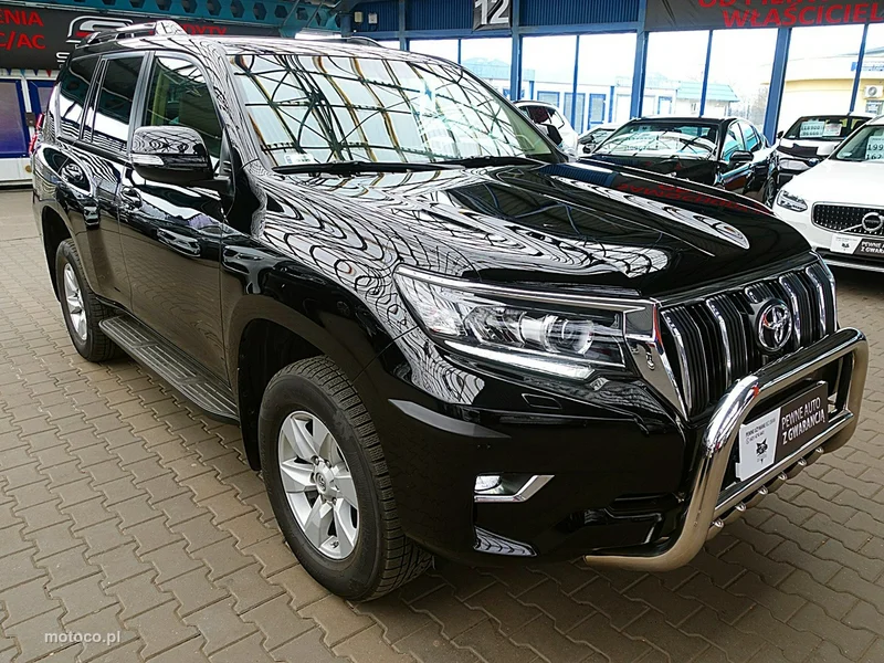Toyota Land Cruiser J200 69