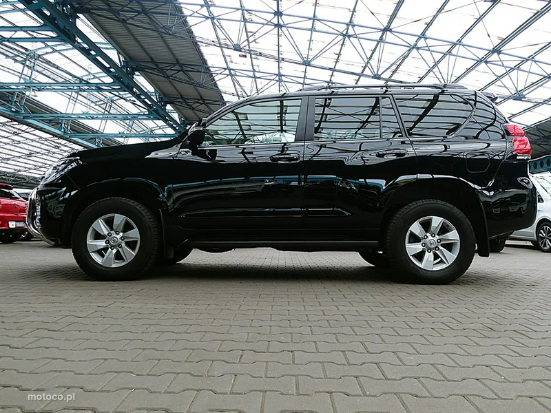 Toyota Land Cruiser J200 8