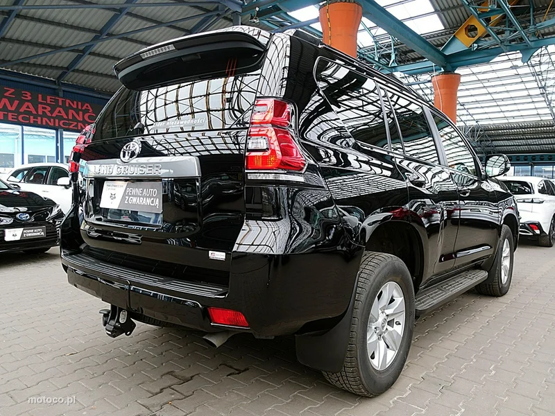 Toyota Land Cruiser J200 10
