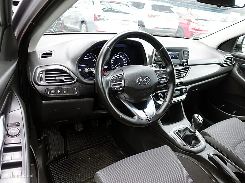 Hyundai i30 16