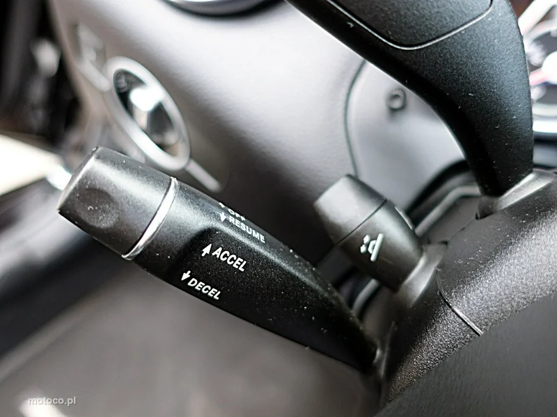 Mercedes-Benz SLK R172 SLK 55 AMG 24