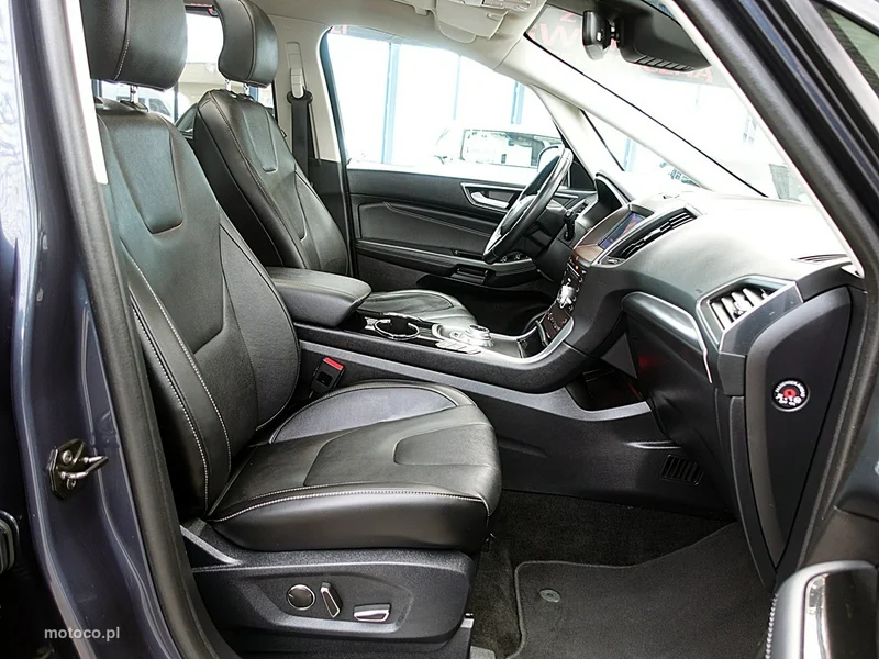 Ford S-Max II 11