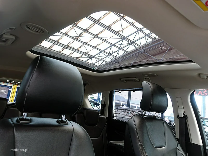 Ford S-Max II 12