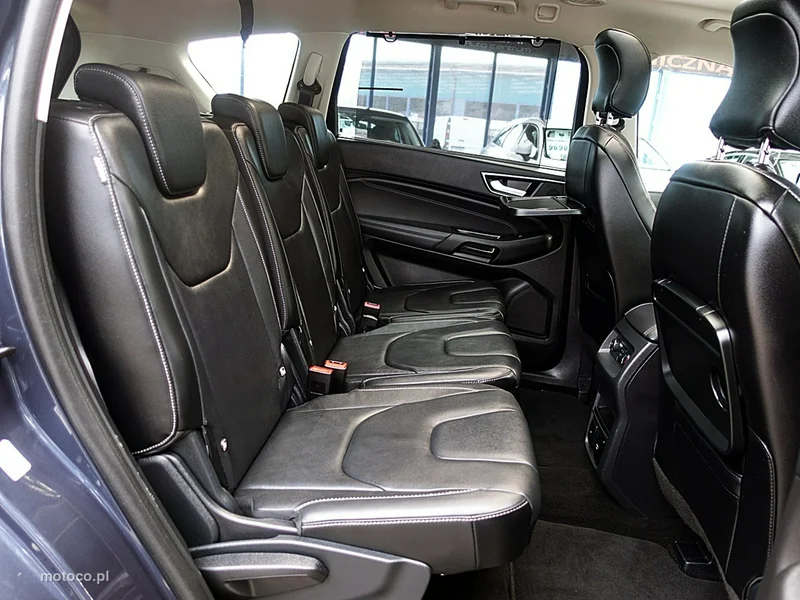 Ford S-Max II 13