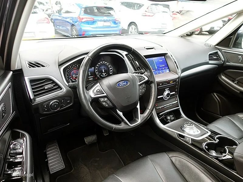Ford S-Max II 20