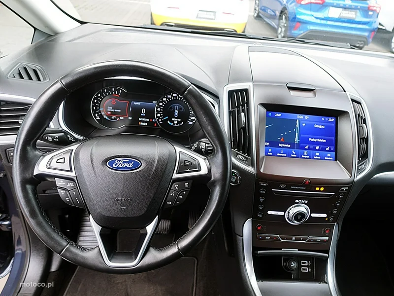 Ford S-Max II 23