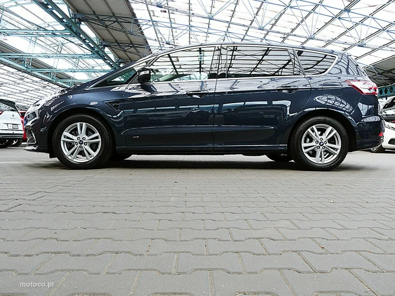 Ford S-Max II 5
