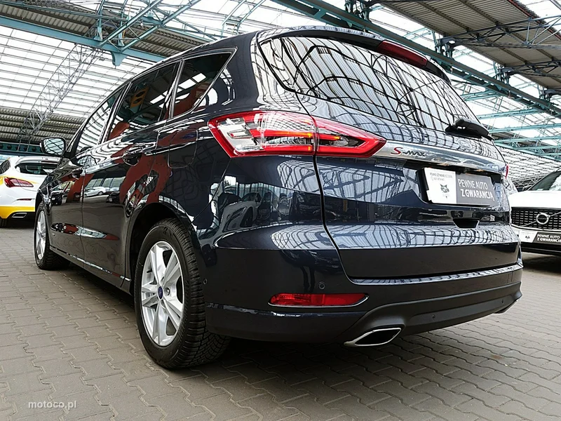 Ford S-Max II 9