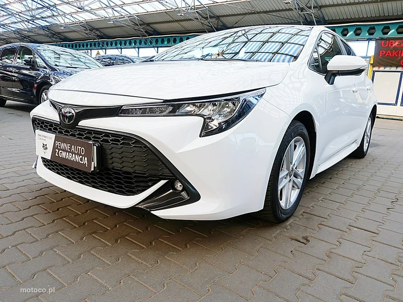 Toyota Corolla E210 8