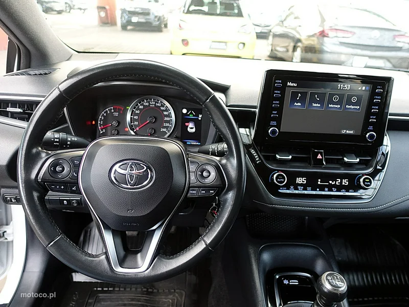 Toyota Corolla E210 18