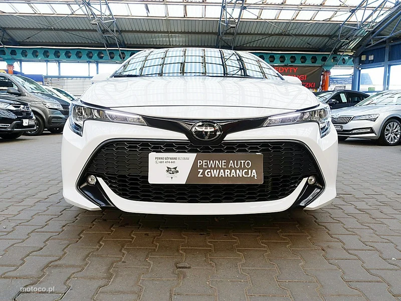 Toyota Corolla E210 3
