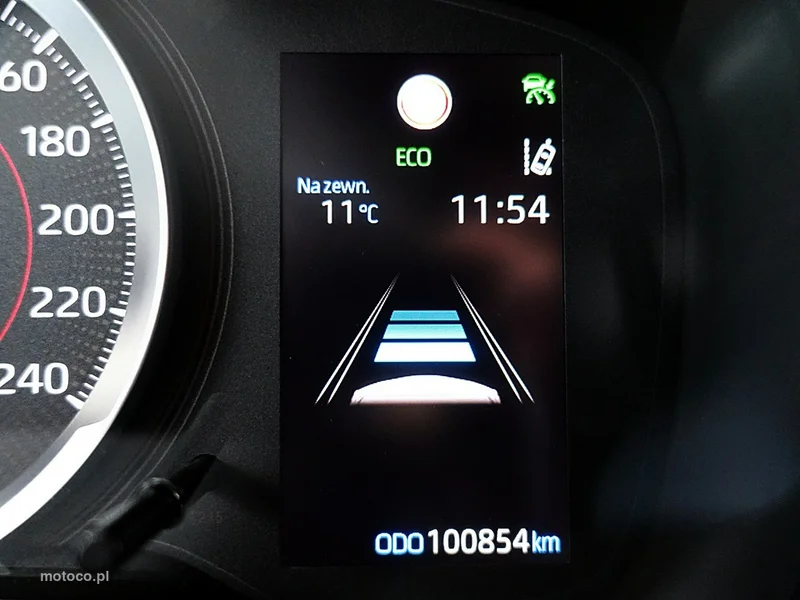 Toyota Corolla E210 25