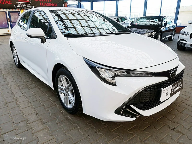 Toyota Corolla E210 7