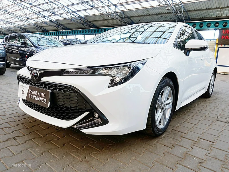 Toyota Corolla E210 8