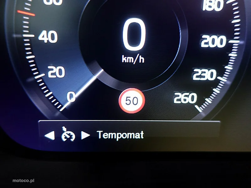 Volvo XC 40 23