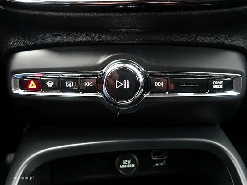 Volvo XC 40 27