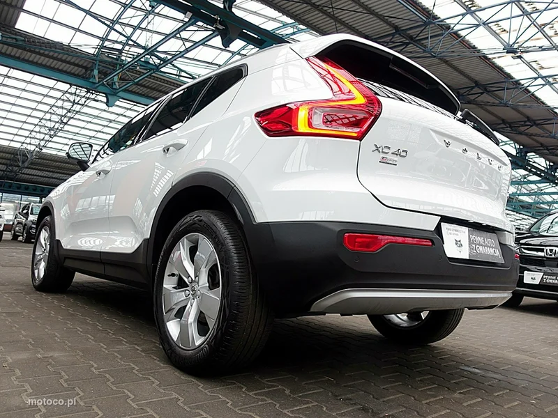 Volvo XC 40 9
