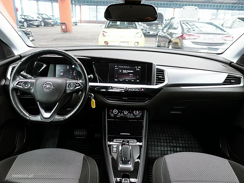 Opel Grandland I 13