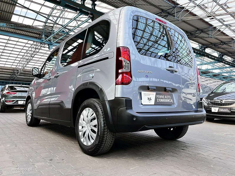 Peugeot Rifter 9