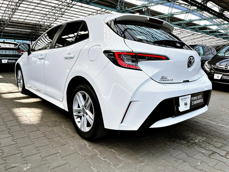 Toyota Corolla E210 9