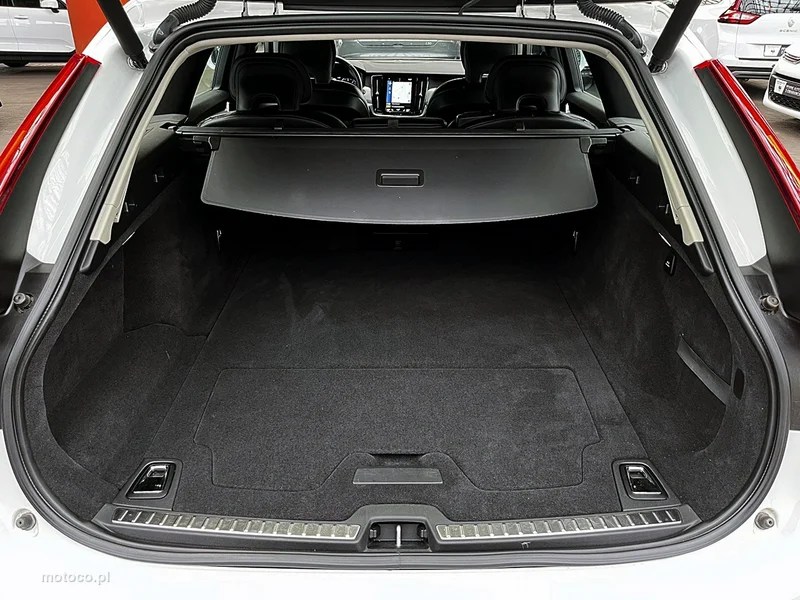 Volvo V90 Cross Country 18